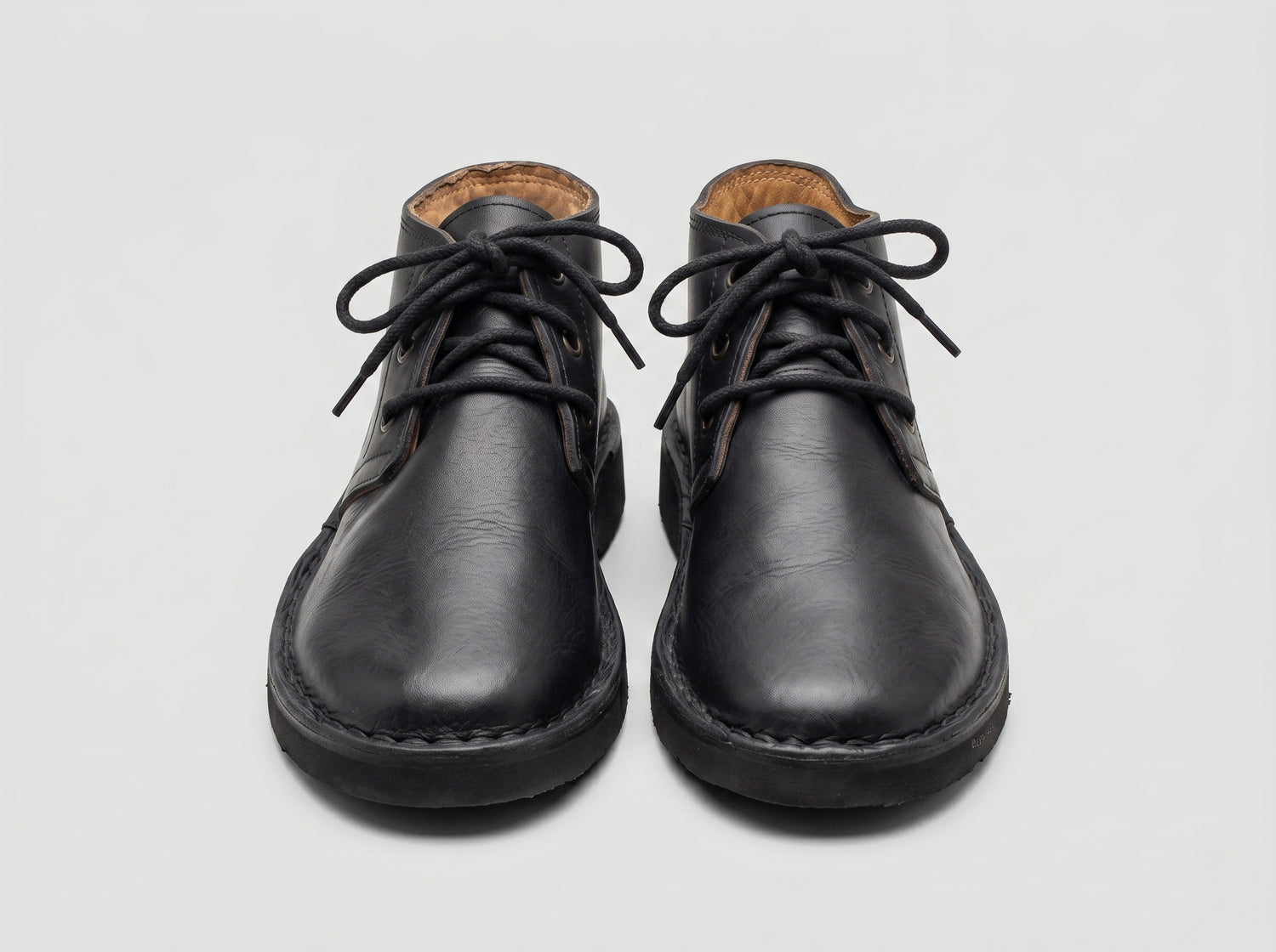 Bottines Chukka Classiques en Cuir Artisan – Noir Minuit
