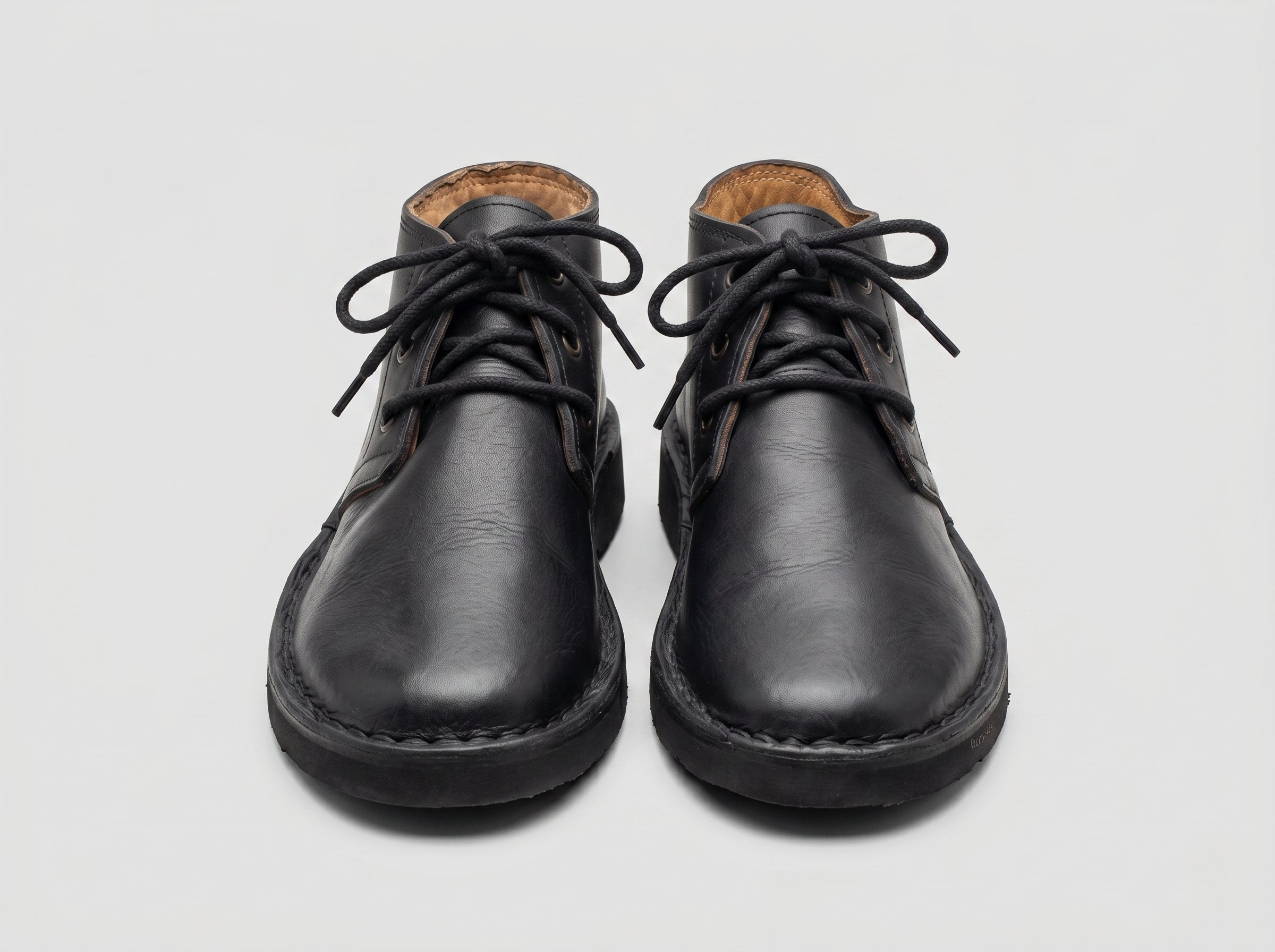 Classic Artisan Leather Chukka Boots – Midnight Black