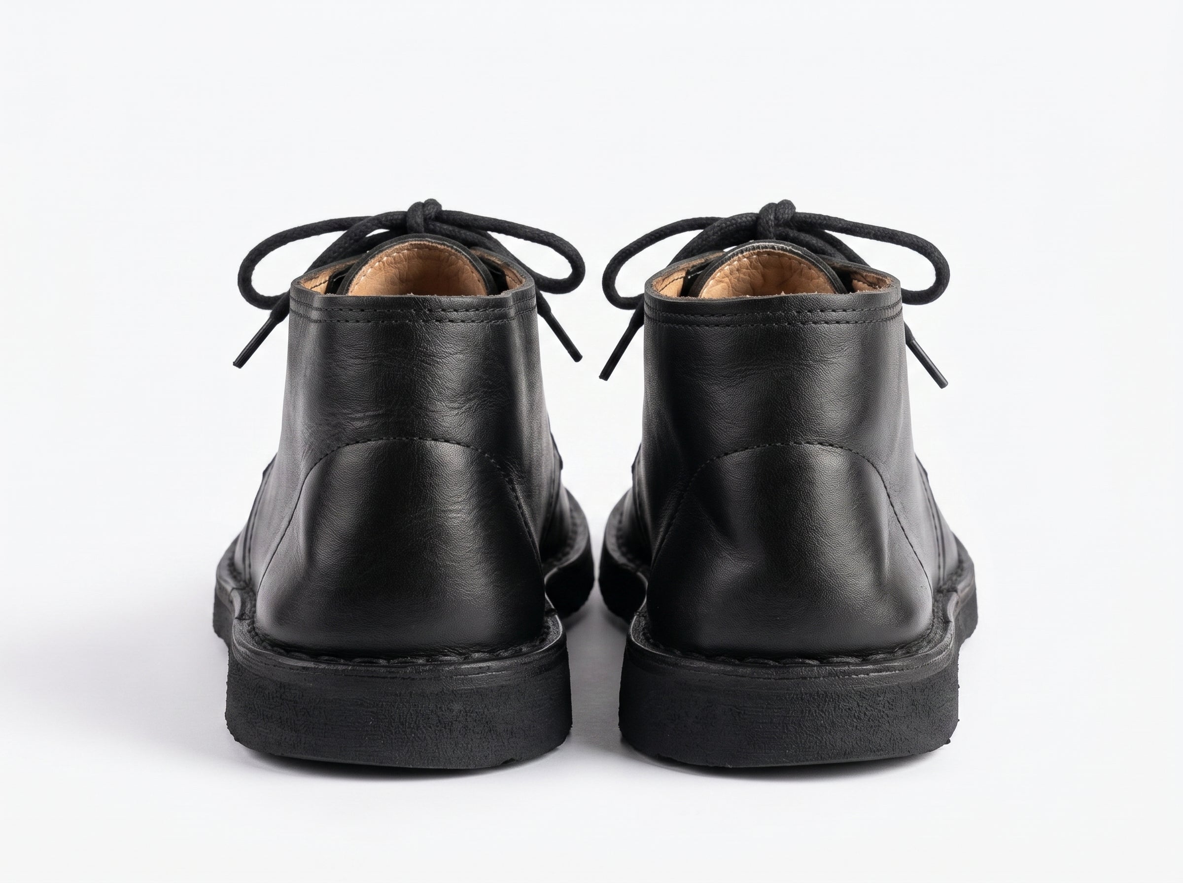 Classic Artisan Leather Chukka Boots – Midnight Black