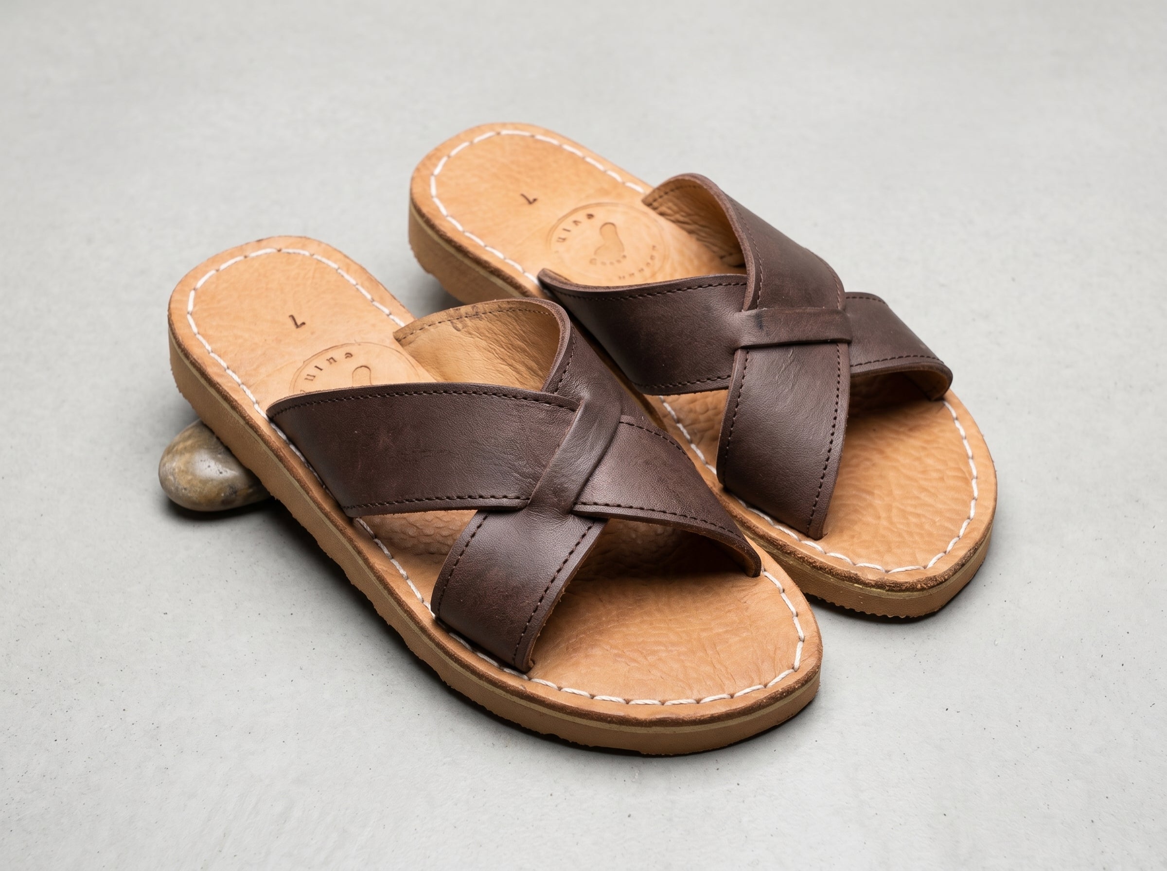 Atlas leather sandal