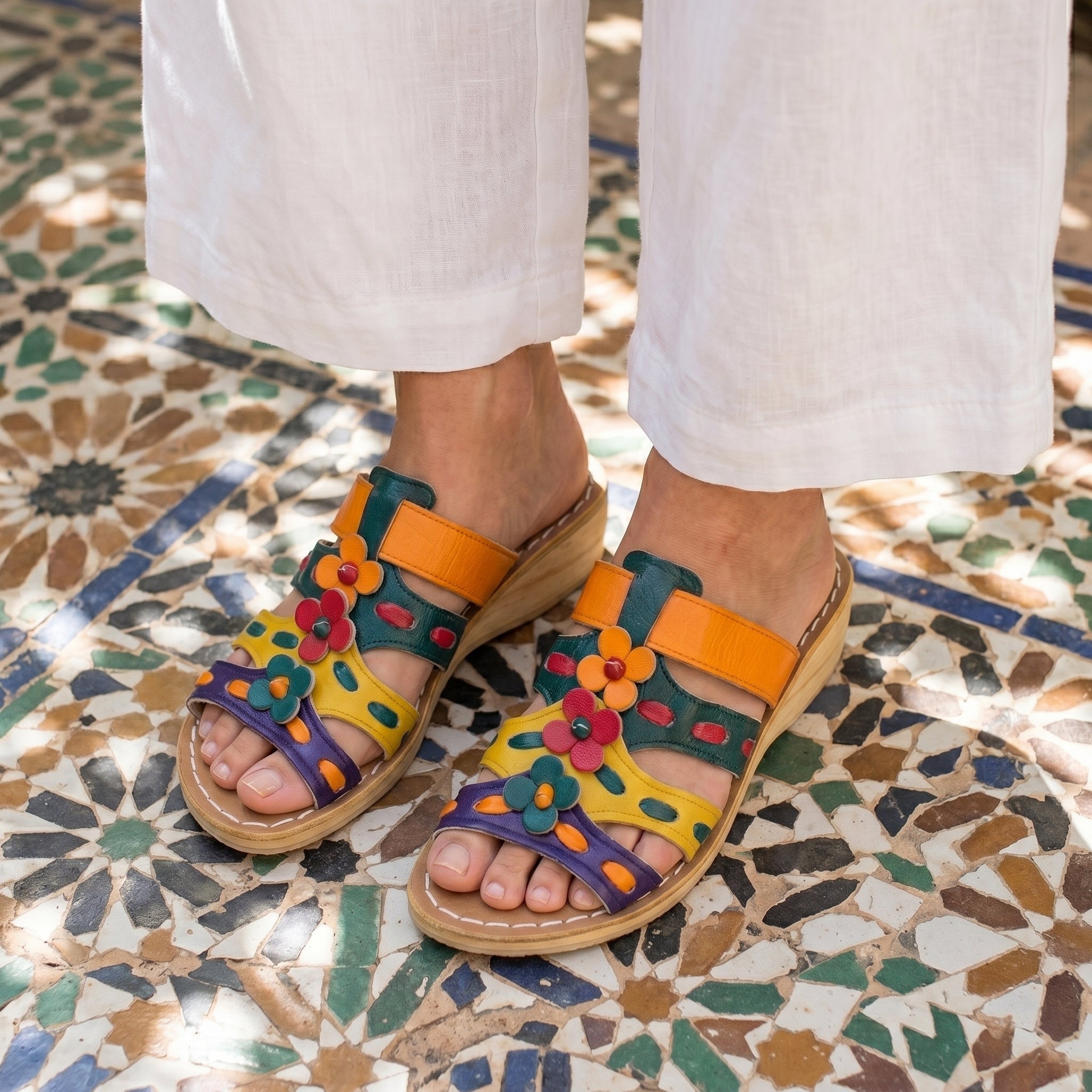 "Golden Cuir" Artisan Toe-Loop Leather Slides